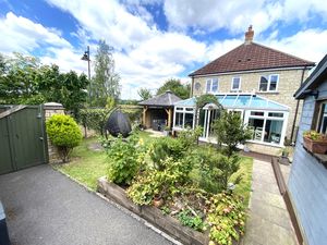 Rear- click for photo gallery